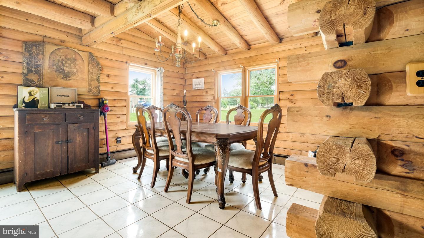 1203 W Bristol Property Photo 11