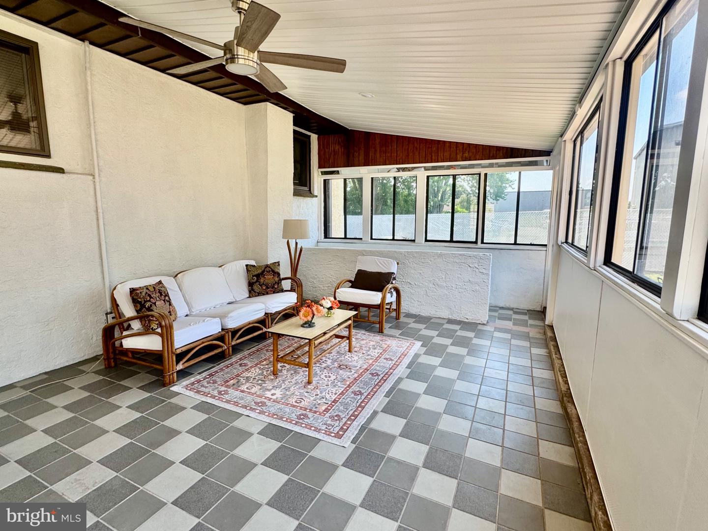454 Dunksferry Rd Property Photo 33