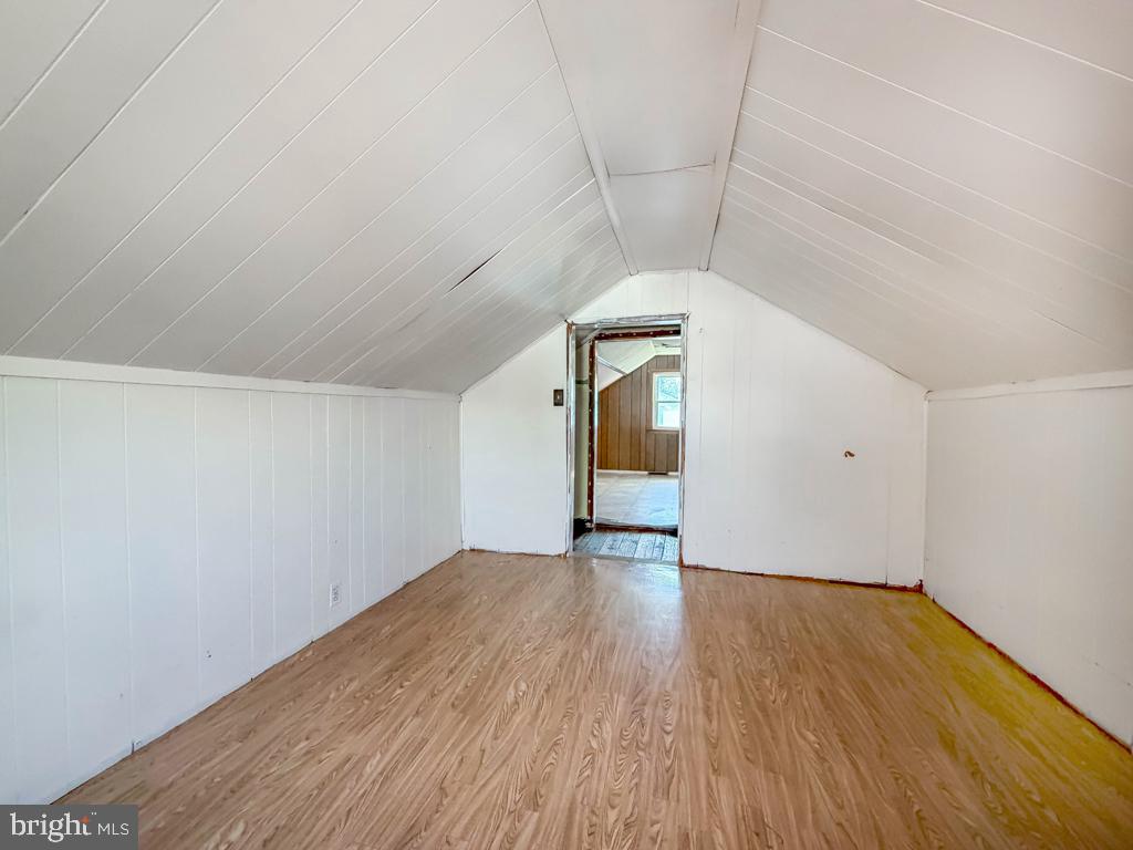 1005 Third Ave Property Photo 18