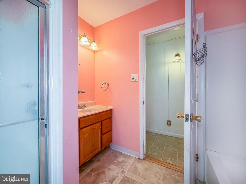 1005 Third Ave Property Photo 21