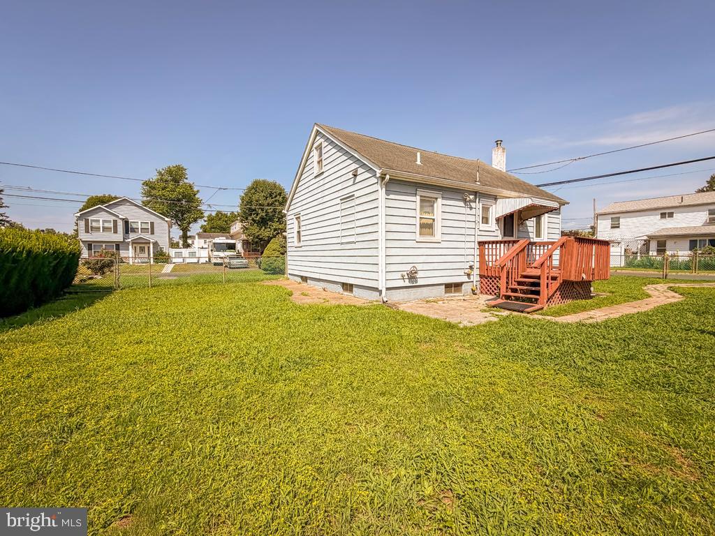 1005 Third Ave Property Photo 24