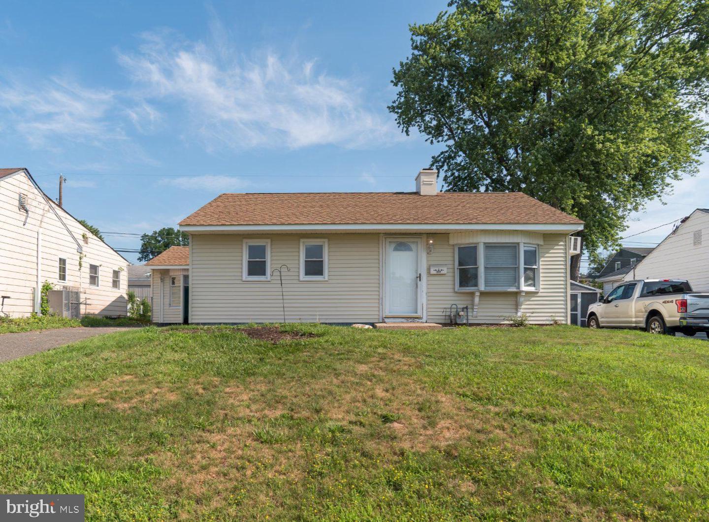 317 Andover Rd Property Photo 1