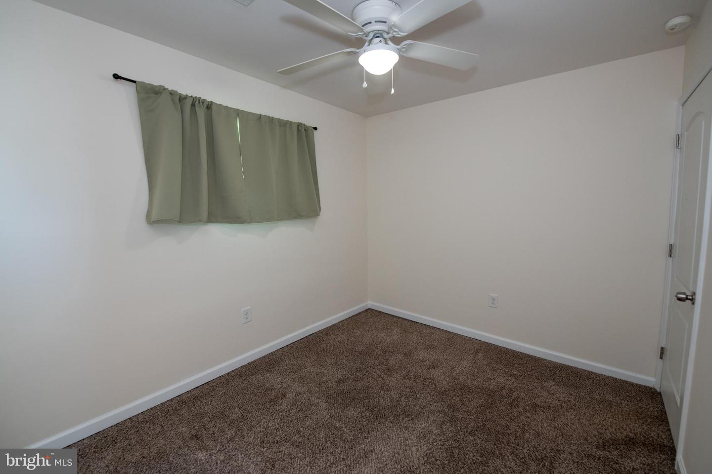 31 Roundwood Ln Property Photo 21