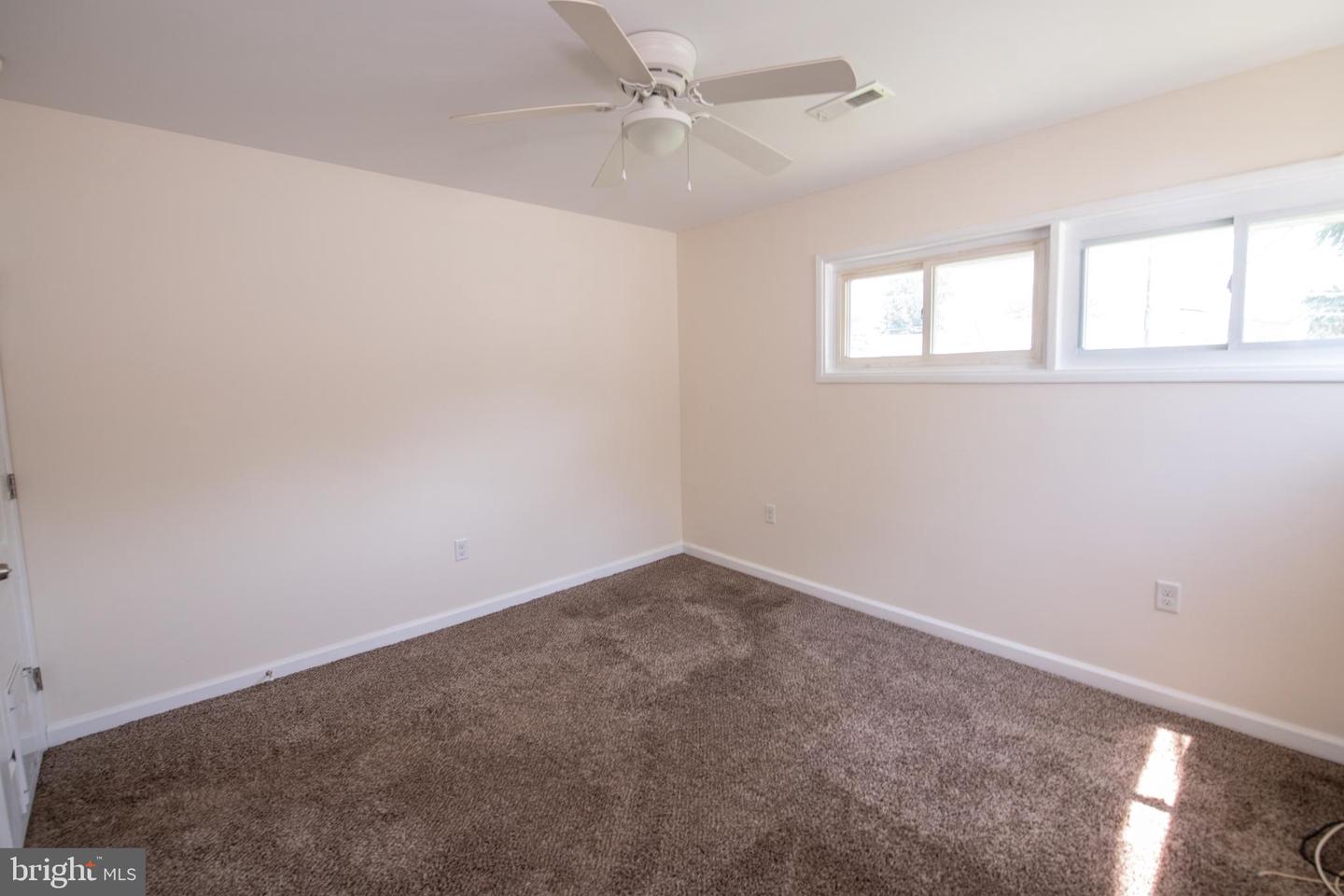 31 Roundwood Ln Property Photo 27