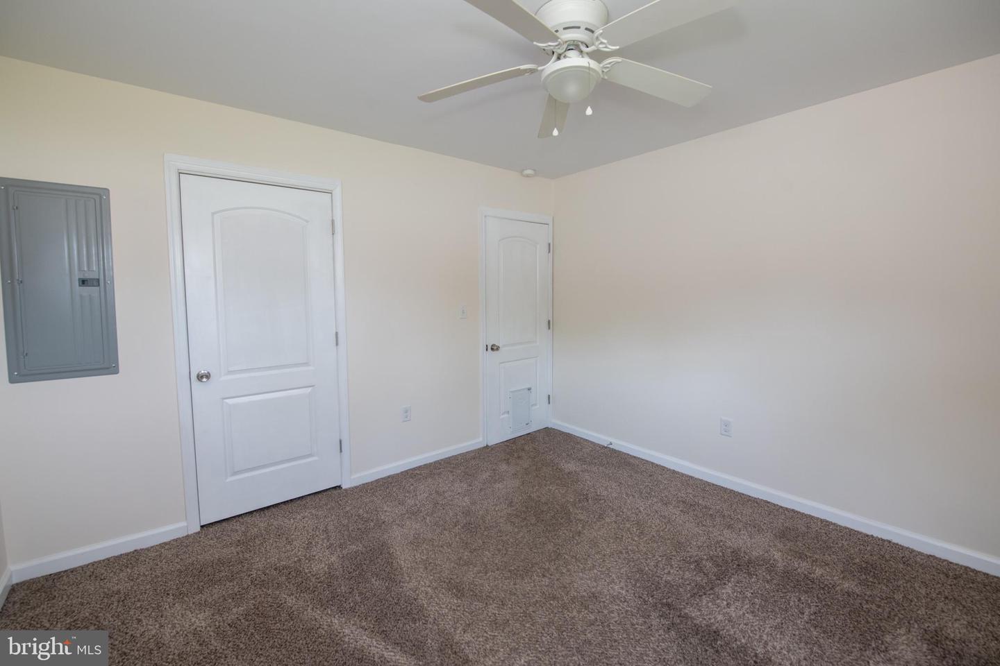 31 Roundwood Ln Property Photo 28