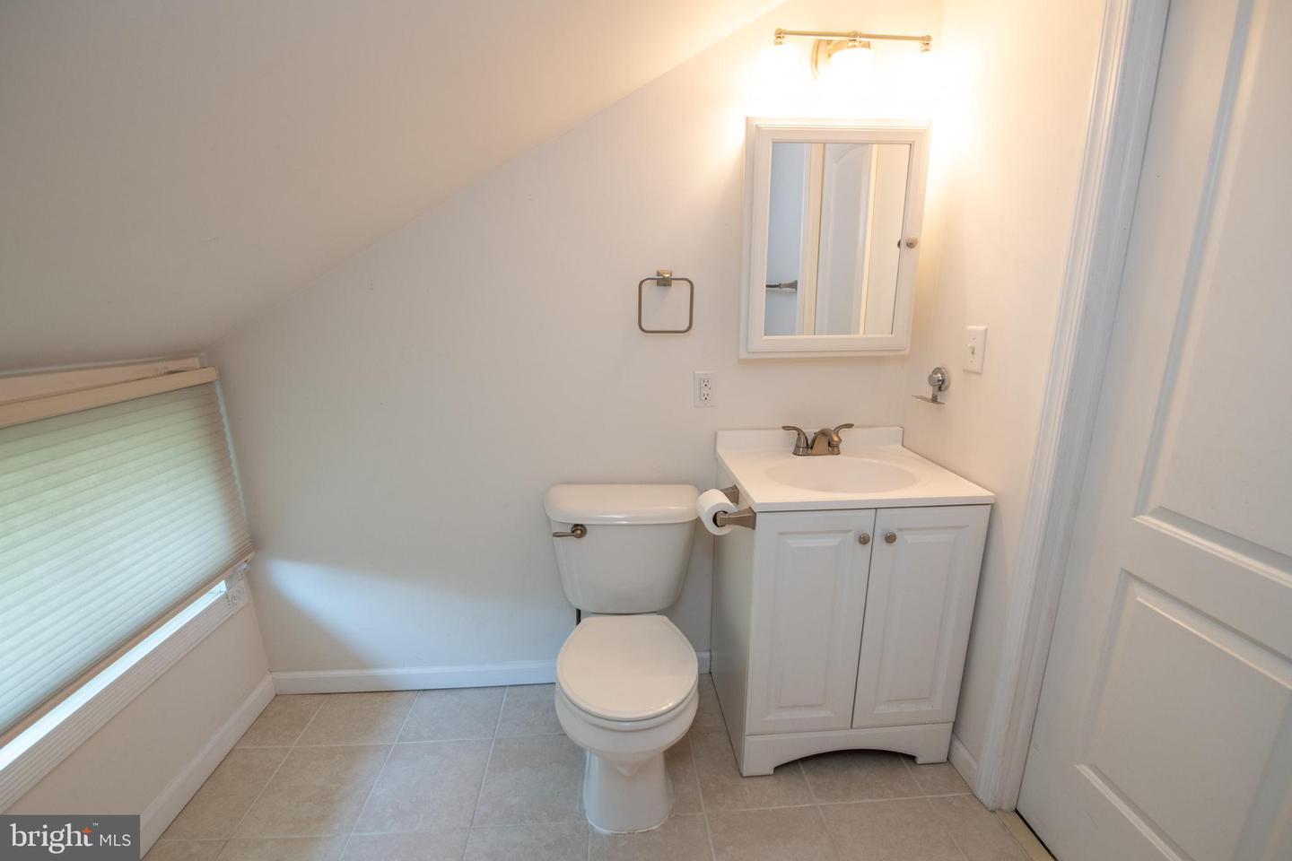 31 Roundwood Ln Property Photo 32