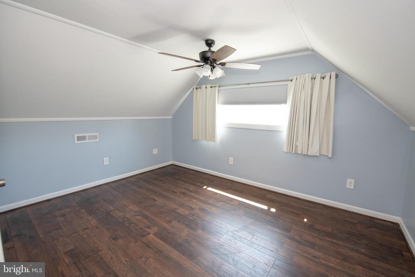 31 Roundwood Ln Property Photo 34