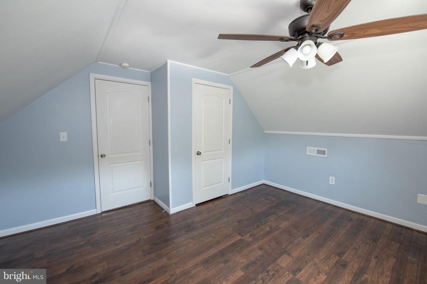 31 Roundwood Ln Property Photo 37