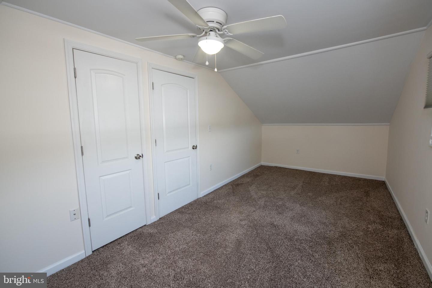 31 Roundwood Ln Property Photo 38