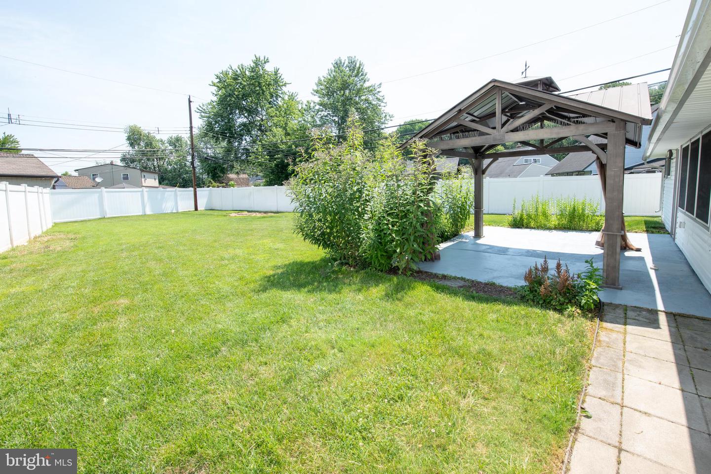 31 Roundwood Ln Property Photo 43