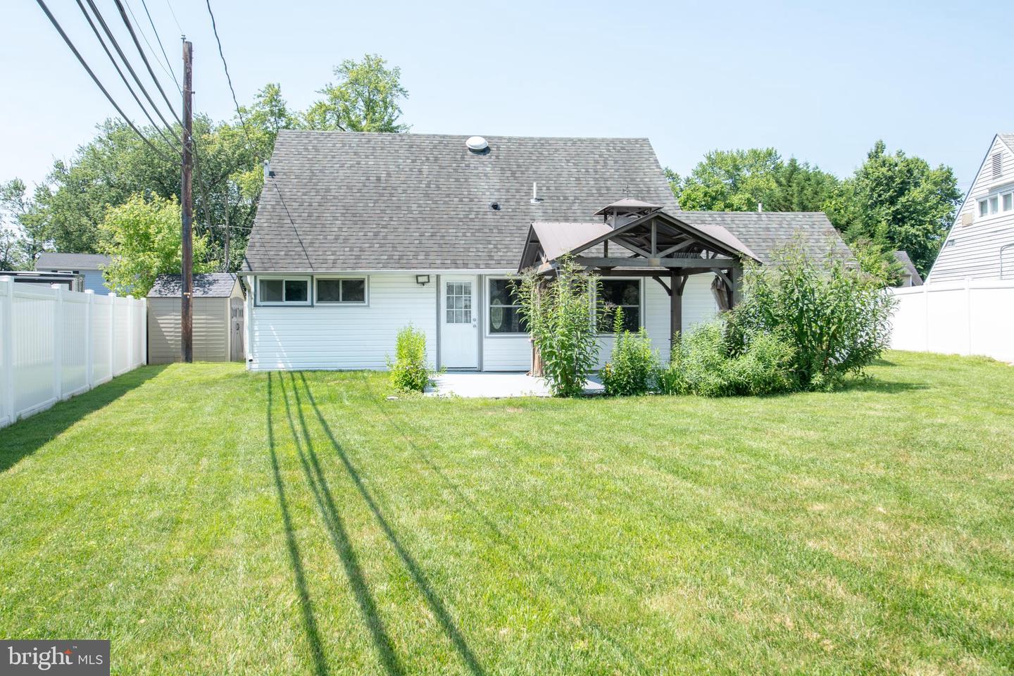 31 Roundwood Ln Property Photo 44