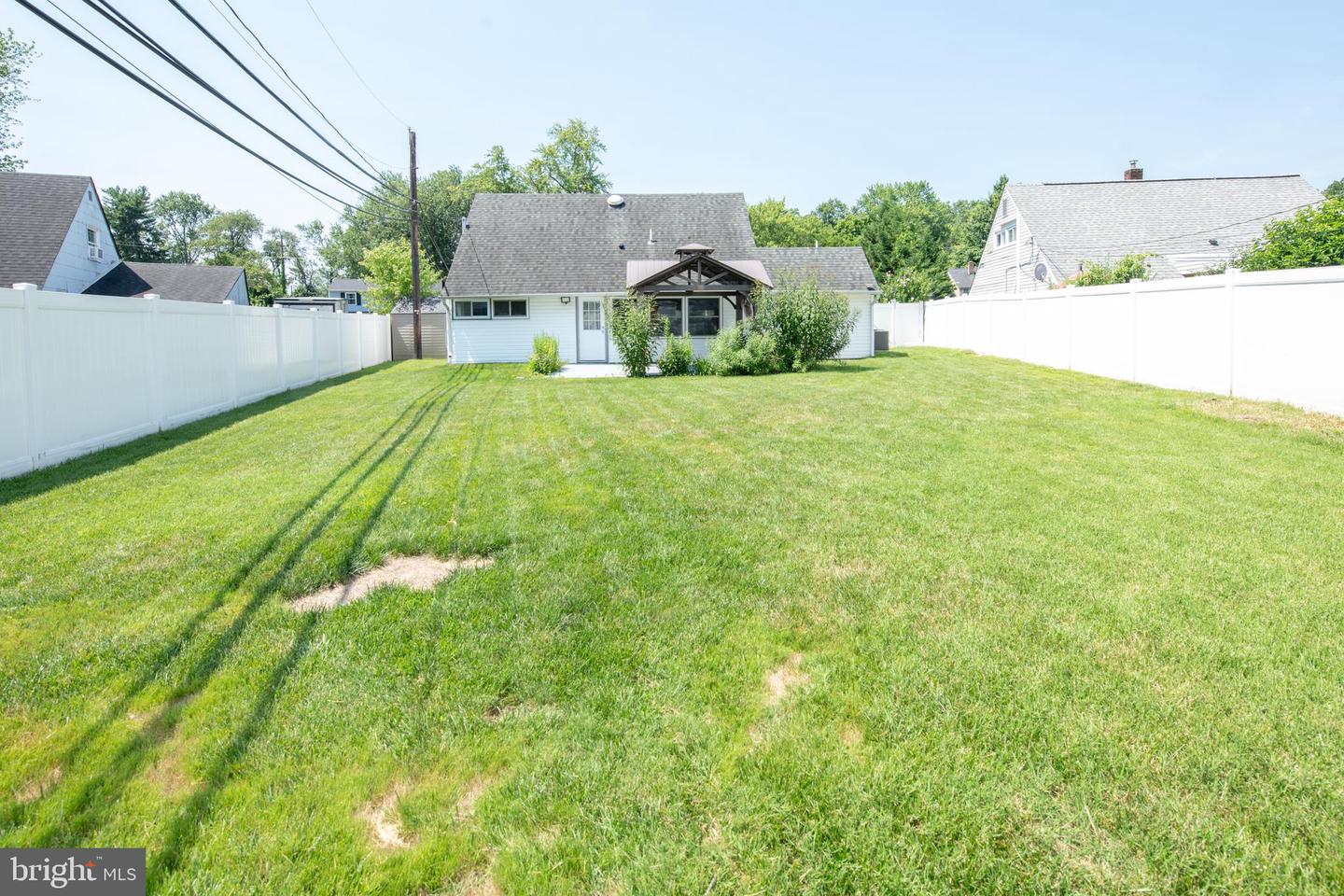 31 Roundwood Ln Property Photo 45