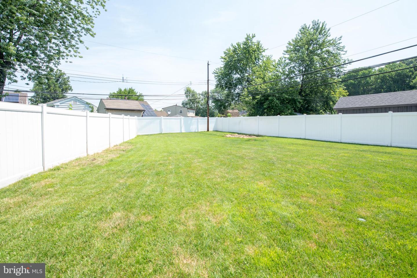 31 Roundwood Ln Property Photo 46