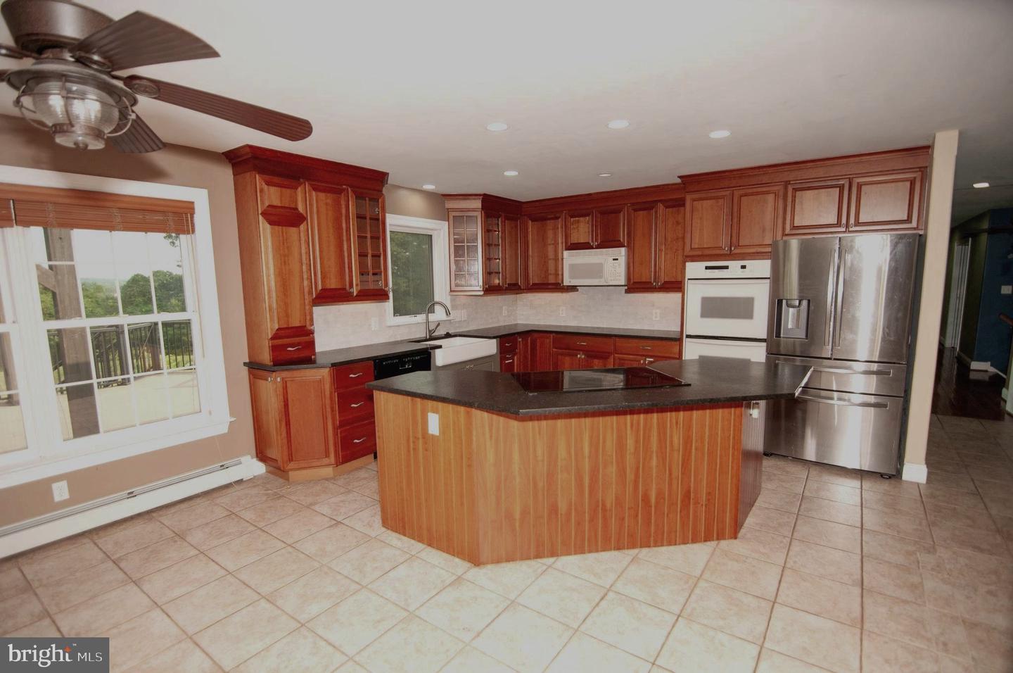 2202 High Meadow Rd Property Photo 11