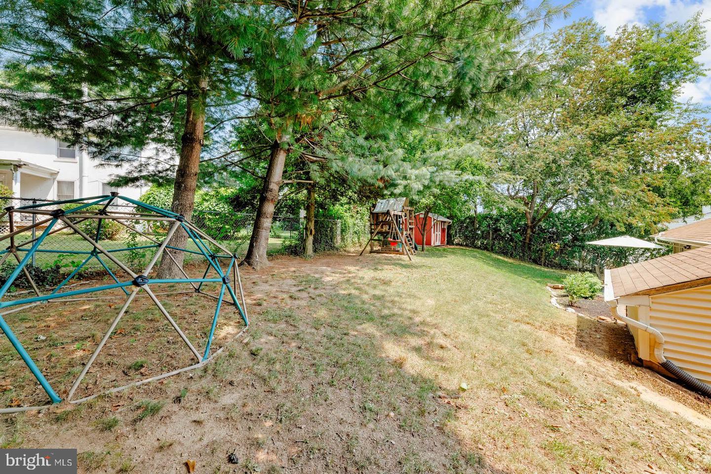 221 Devon Rd Property Photo 22