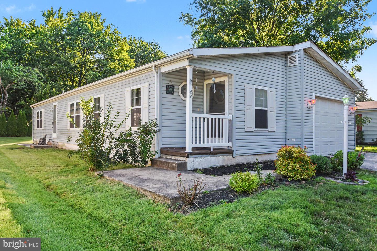 8 Williams Way Property Photo 1