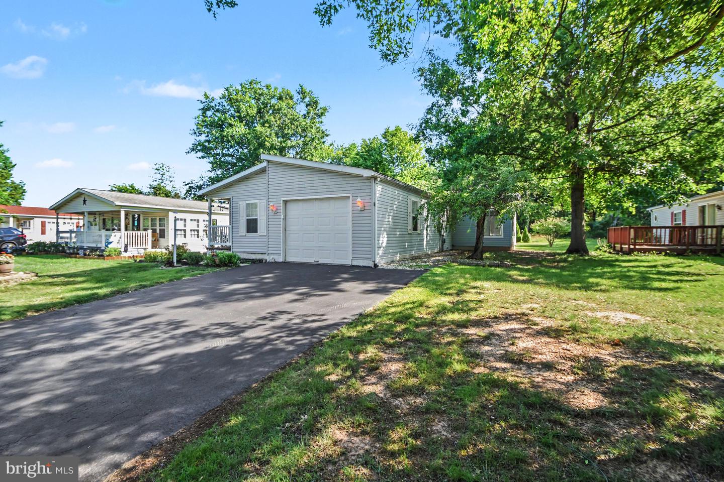 8 Williams Way Property Photo 3
