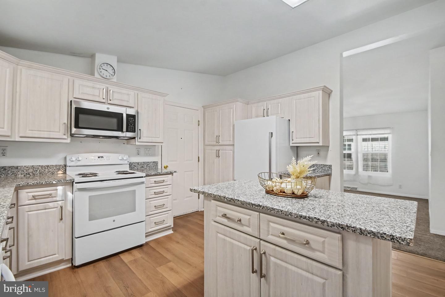 8 Williams Way Property Photo 8