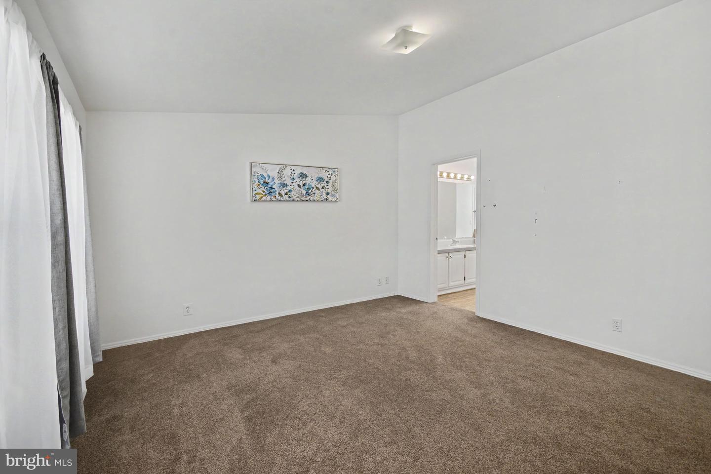 8 Williams Way Property Photo 21