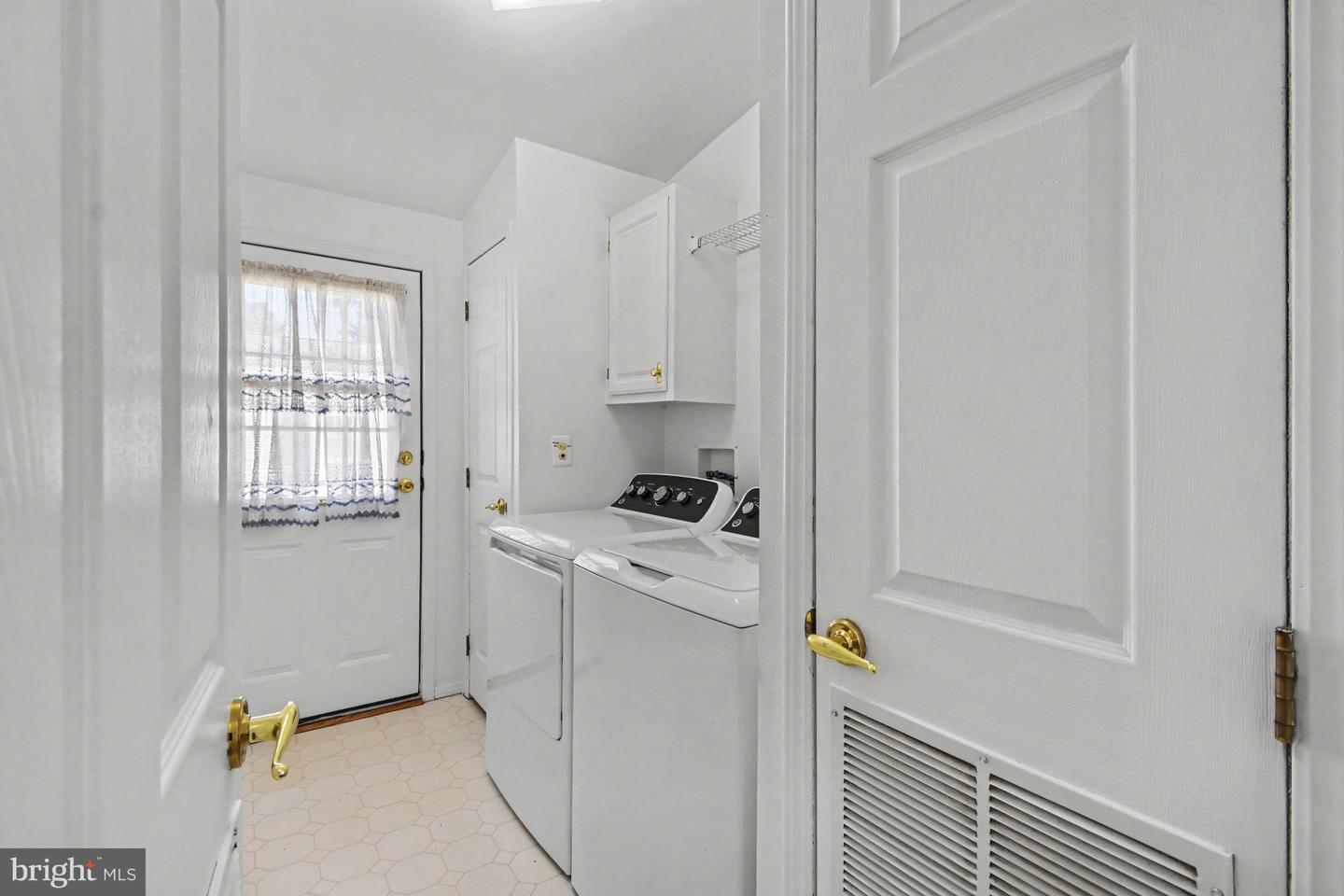 8 Williams Way Property Photo 25