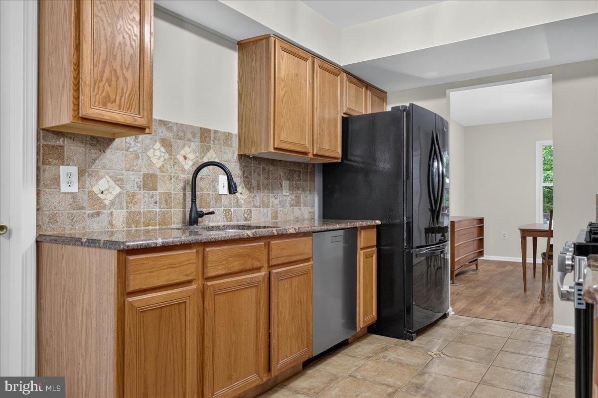 2270 Dogwood Ct Property Photo 4