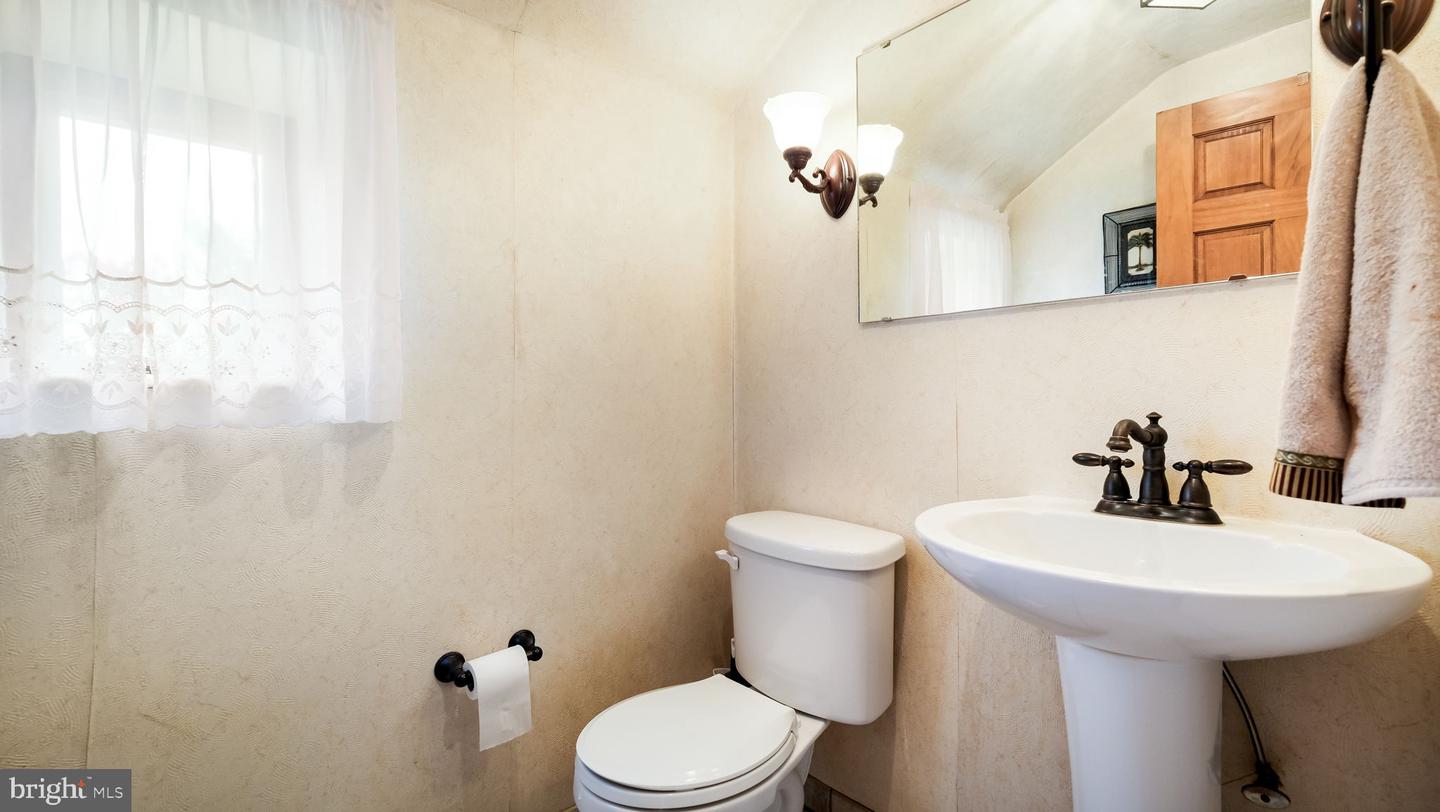 6609 N Radcliffe St Property Photo 15