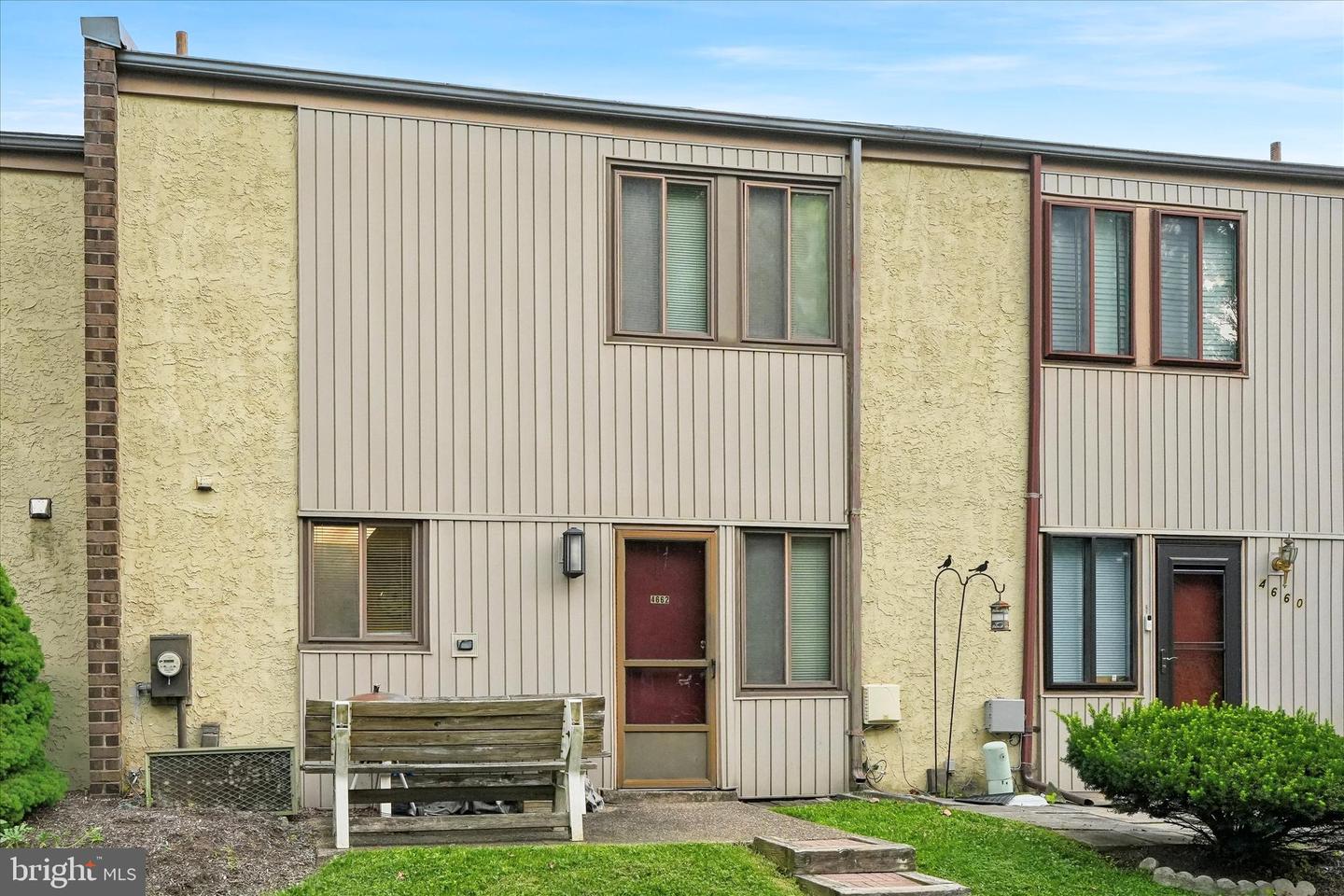 4662 CANTERBURY CT