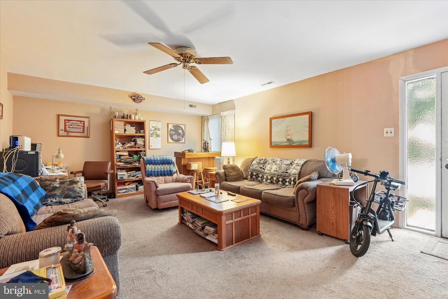 4662 Canterbury Ct Property Photo 8