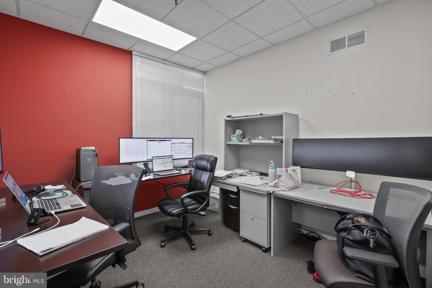105 Corporate Dr #e Property Photo 21