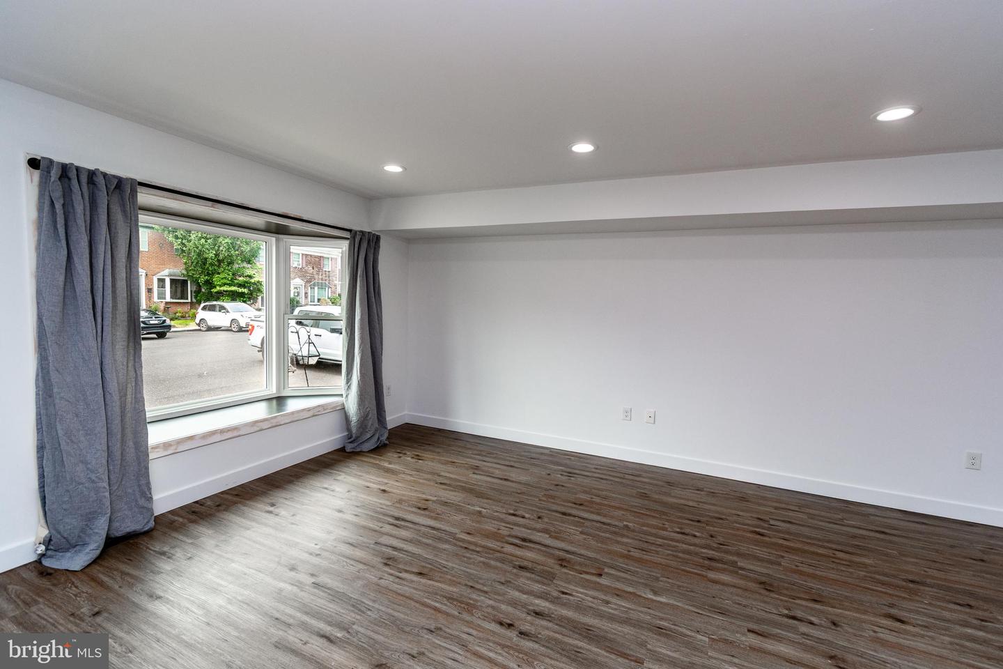 106 Providence Ave Property Photo 8