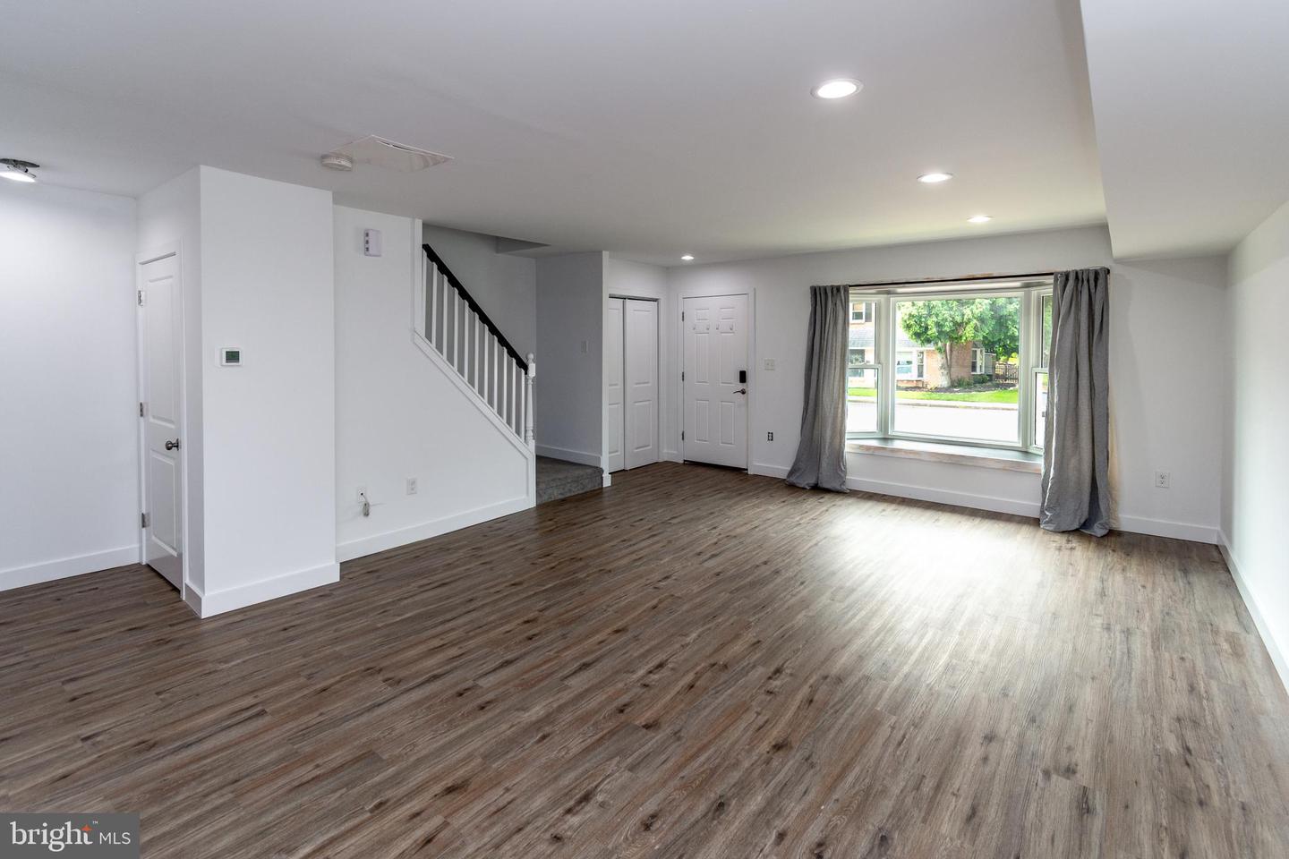 106 Providence Ave Property Photo 12
