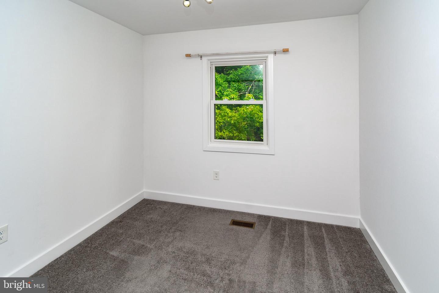 106 Providence Ave Property Photo 30