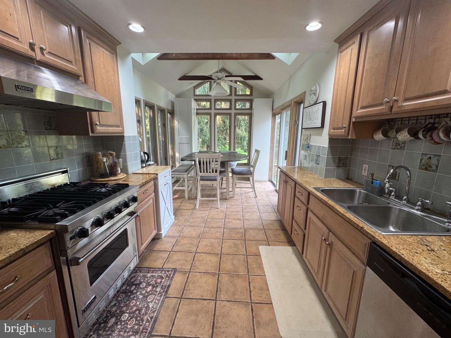 2727 Durham Rd Property Photo 1