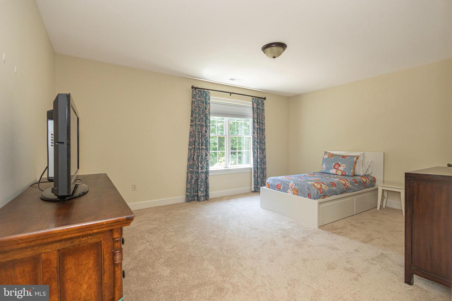 394 Collins Grant Ct Property Photo 54