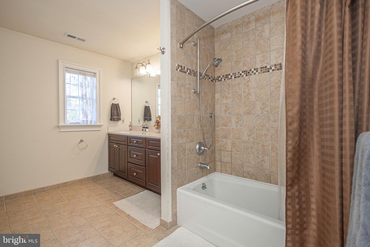 394 Collins Grant Ct Property Photo 56