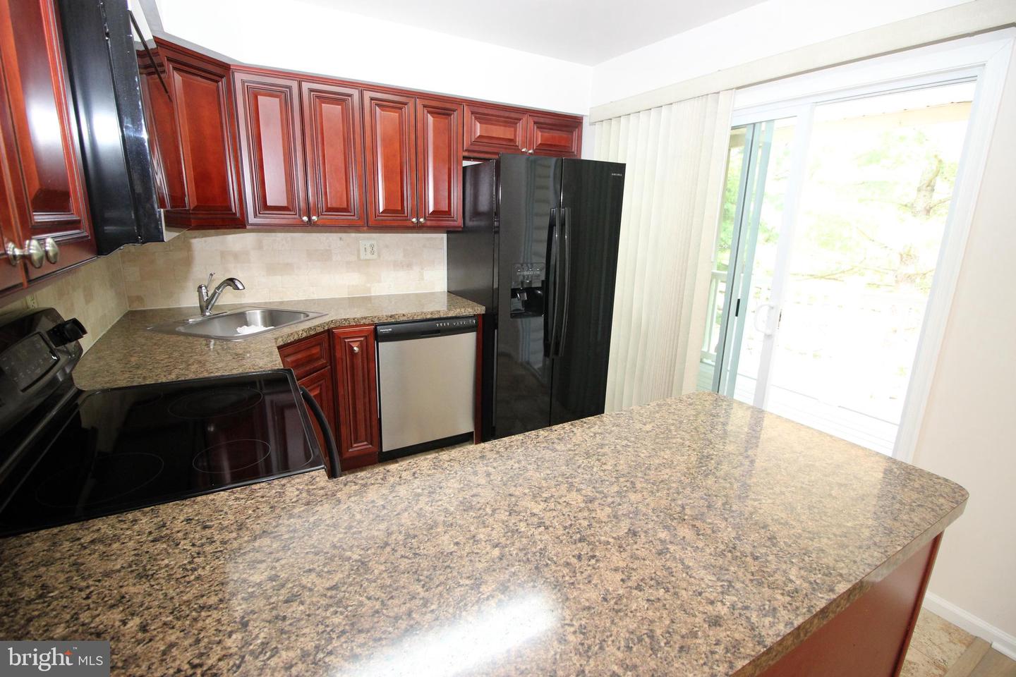 1828 Grand Blvd #28 Property Photo 7