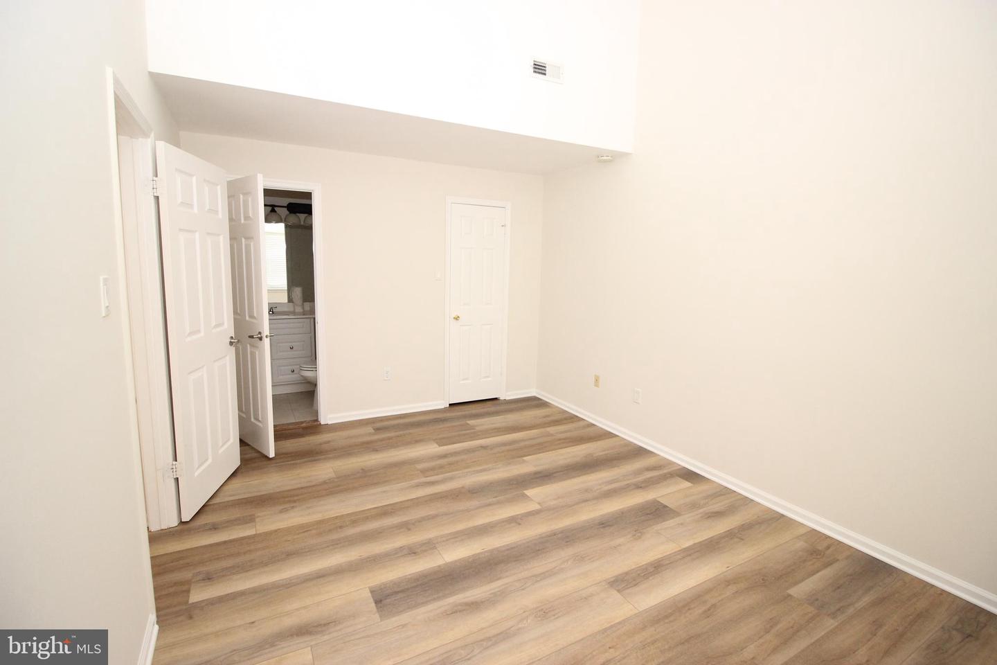 1828 Grand Blvd #28 Property Photo 14