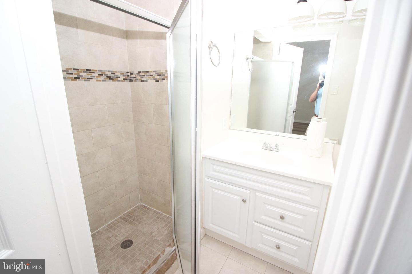 1828 Grand Blvd #28 Property Photo 24