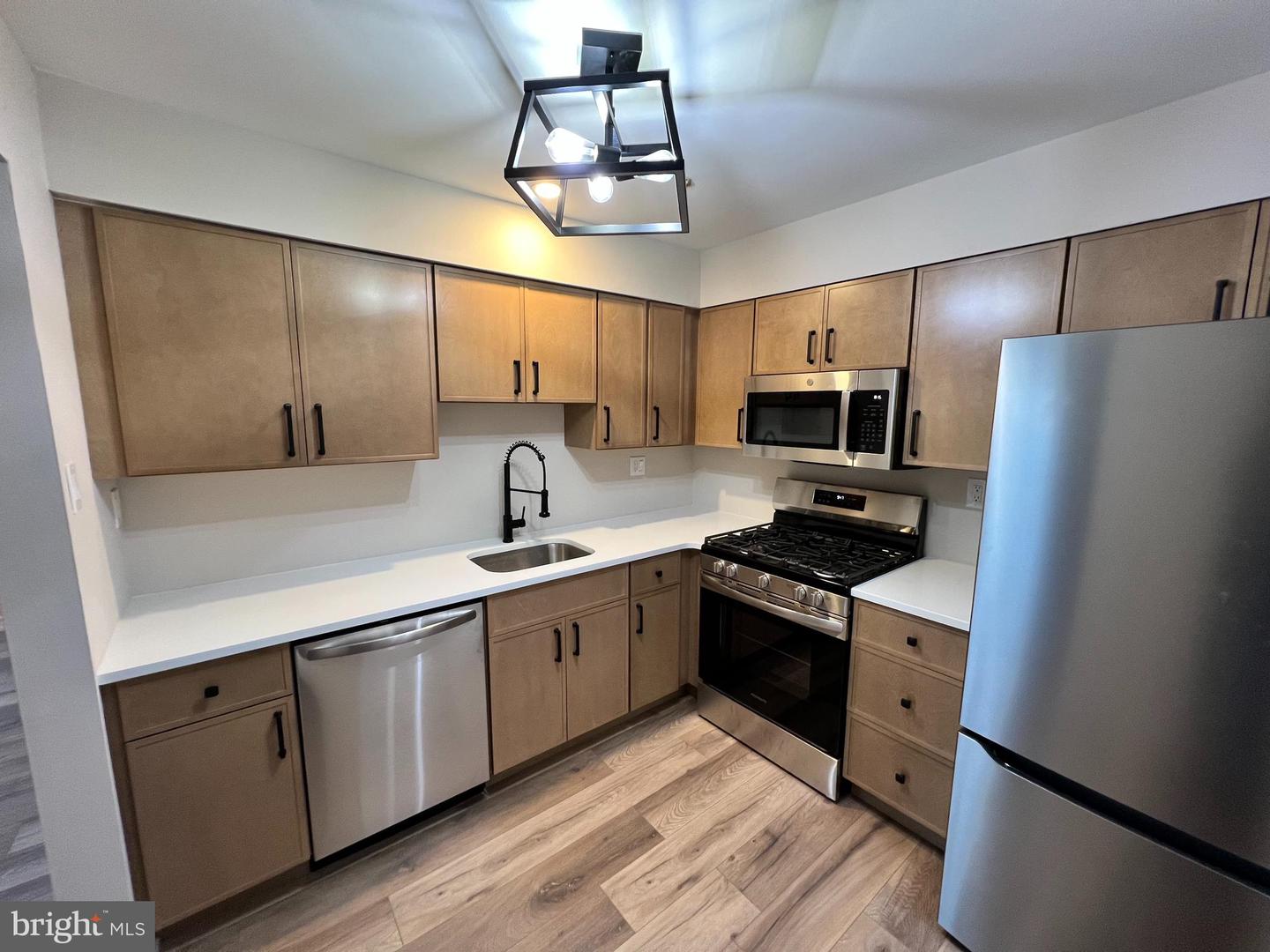 805 SOCIETY PL Property Photo 1