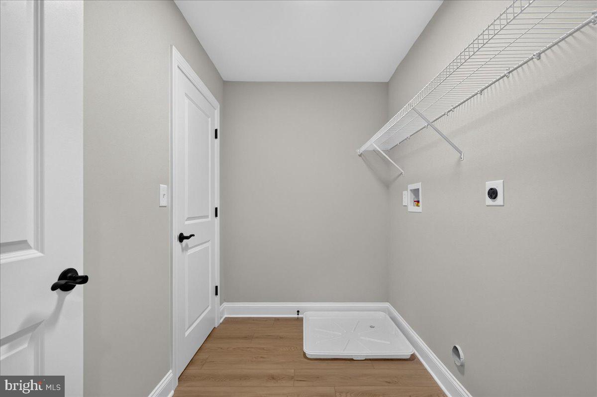 PABU2126834 Property Photo 44