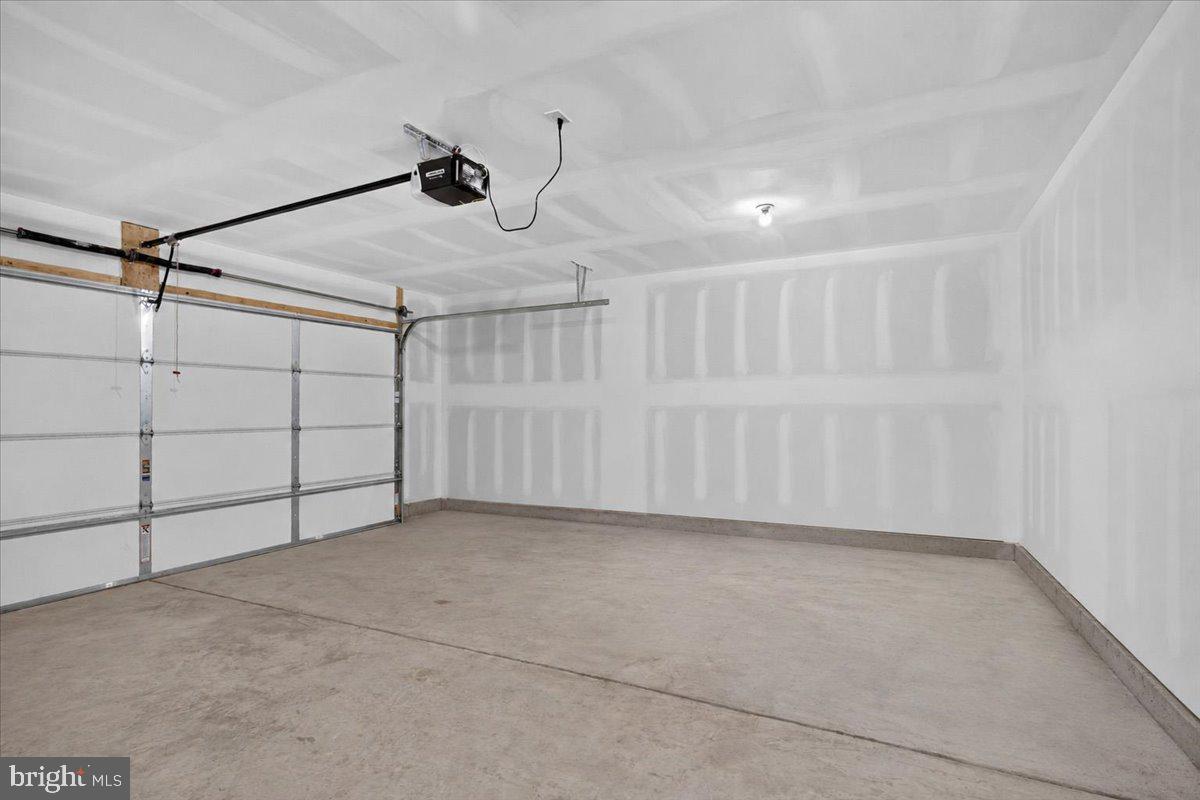 PABU2126834 Property Photo 52
