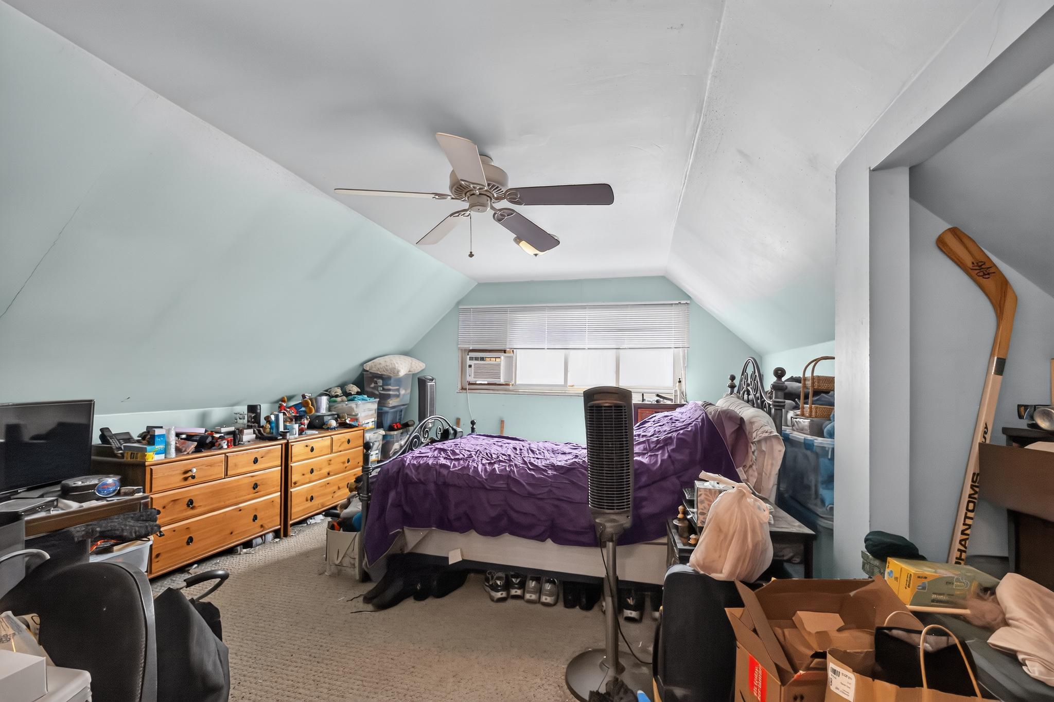 5 Kingwood Property Photo 10