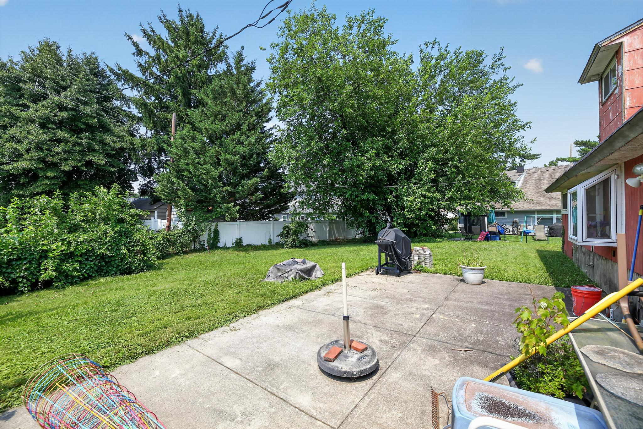 5 Kingwood Property Photo 14