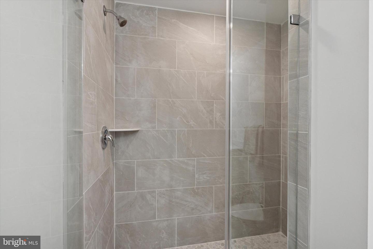 16654 River View Dr Property Photo 4