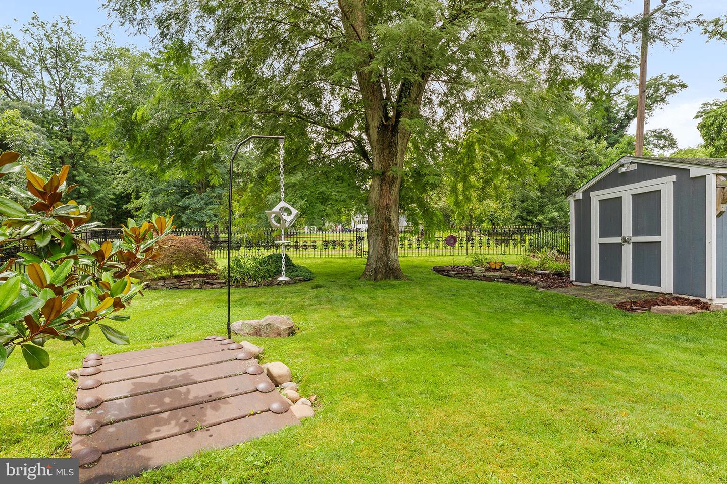 119 Pennsylvania Ave Property Photo 41