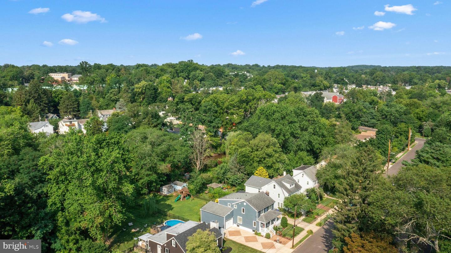 119 Pennsylvania Ave Property Photo 48