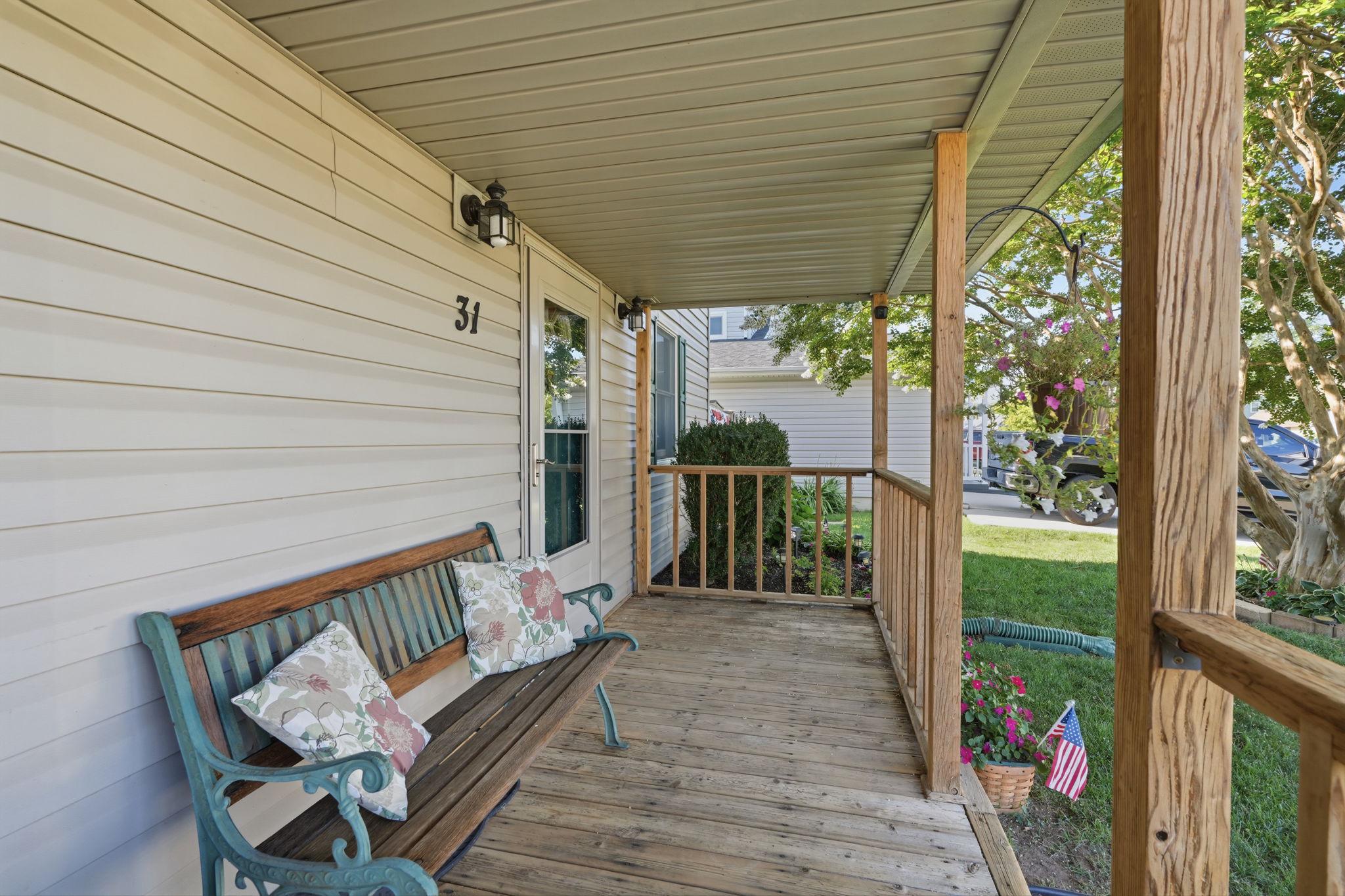 31 Narcissus Ln Property Photo 5