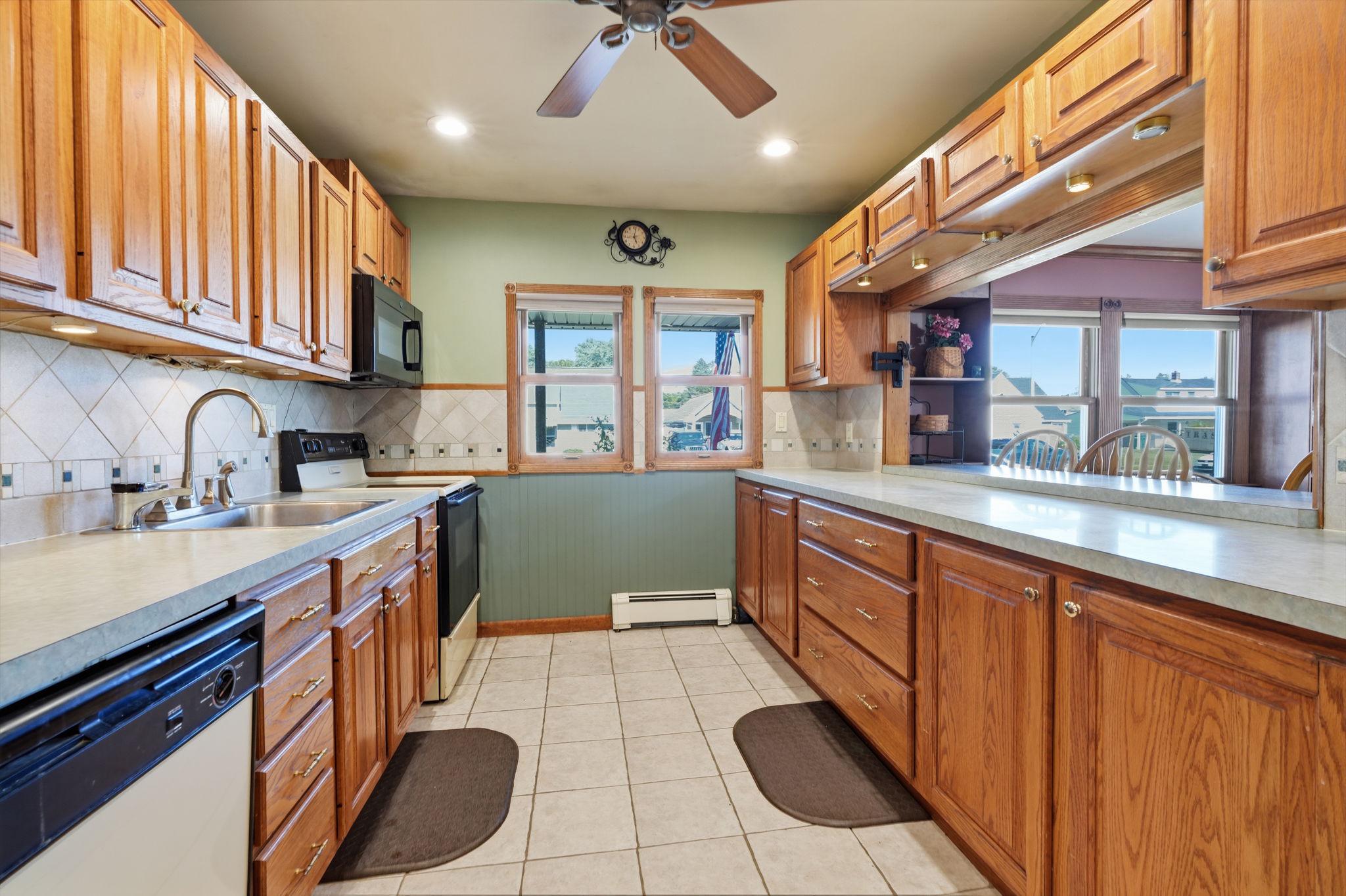 31 Narcissus Ln Property Photo 13