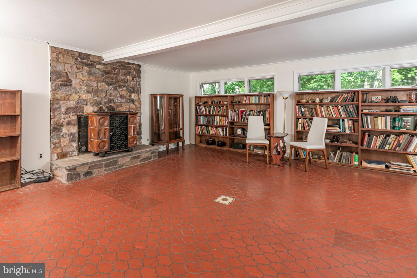 6615 Chapel Rd Property Photo 6
