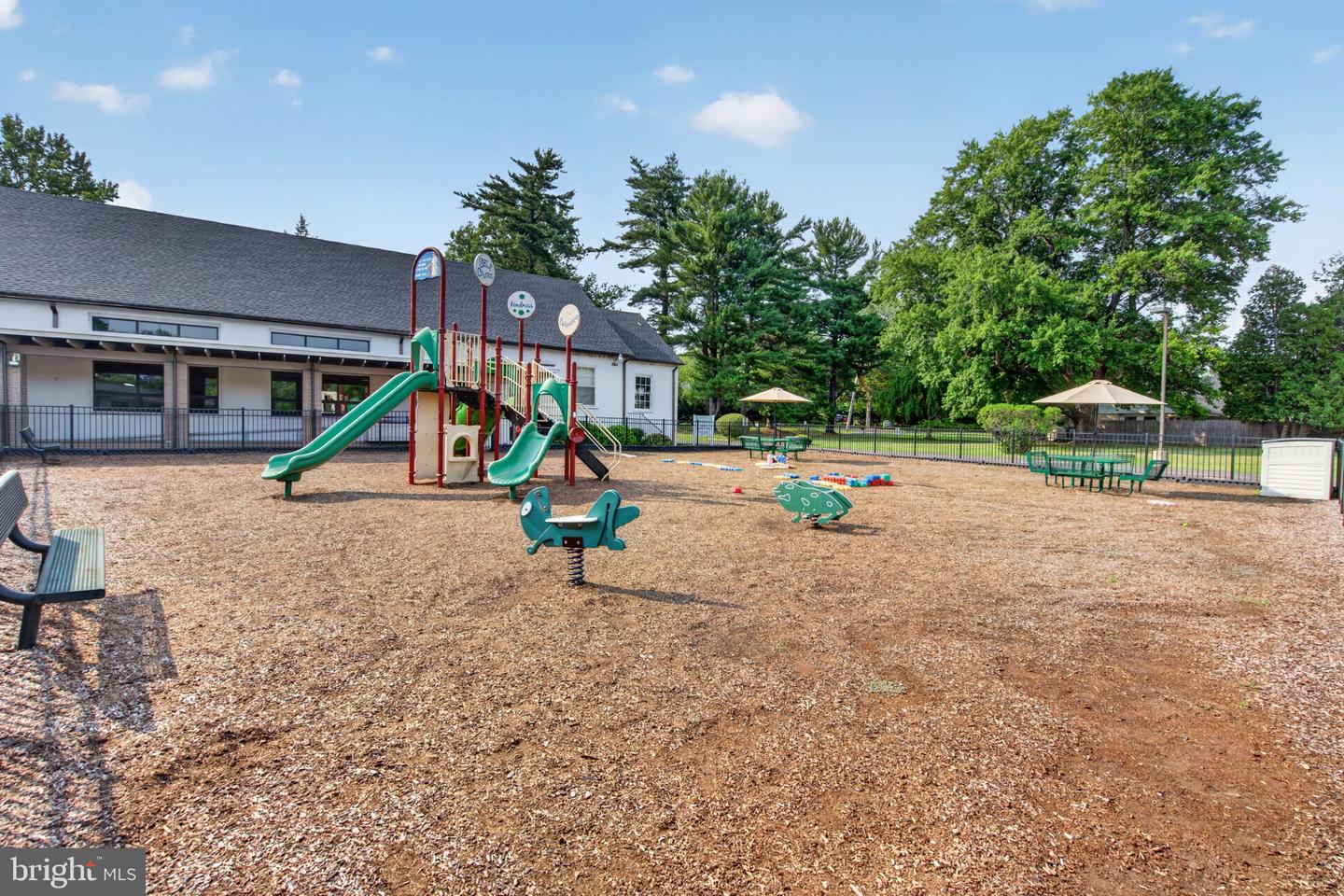 1401 Meetinghouse Rd Property Photo 27